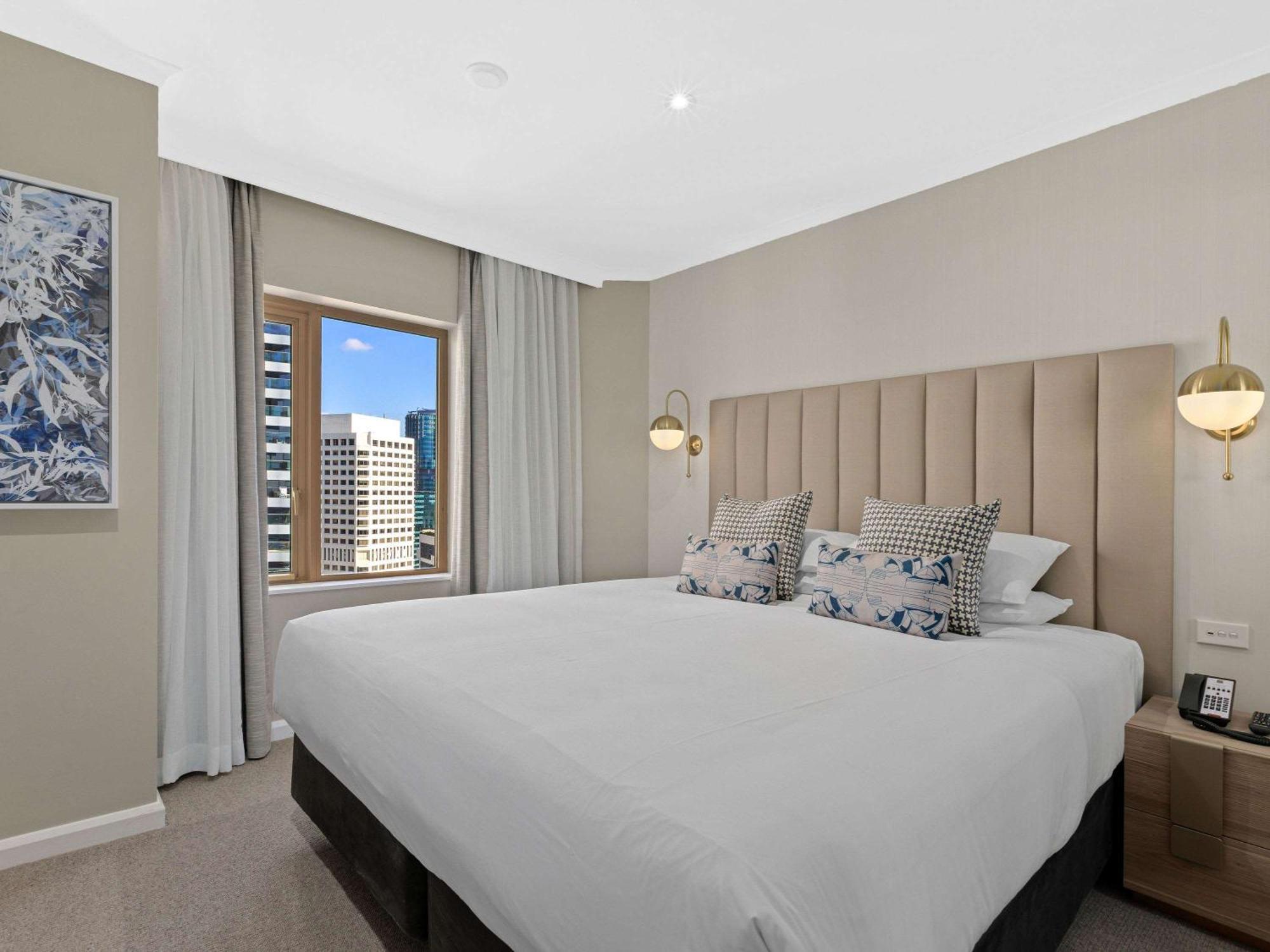 The Sebel Quay West Suites Sydney Exterior photo