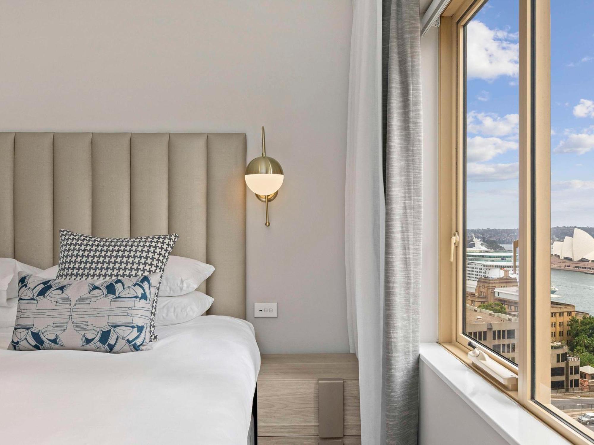 The Sebel Quay West Suites Sydney Exterior photo